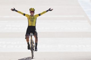 Pauline Ferrand-Prévot à son arrivée au vélodrome de Roubaix KEYSTONE/AP/Thibault Camus